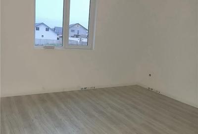 Casă cu 5 camere cu Teren 330 Mp în Central - 7