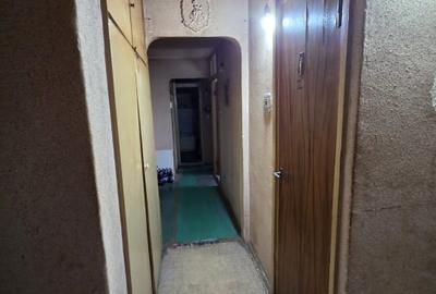 Apartament cu 3 camere decomandat în Rahova - 4