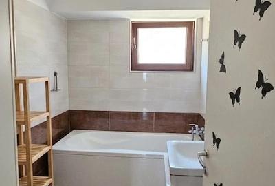 Apartament cu 3 camere decomandat în Sisești - 8