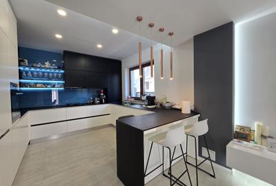 Duplex P+E+M ,suprafata teren 350mp,amprenta 102mp,construita 306mp,utilata/mob - 1