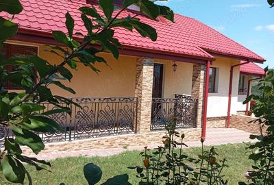 Casă cu 4 camere în Breazu - 2