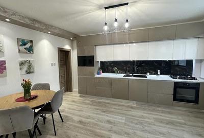 Casă cu Teren 700 Mp în Central - 3