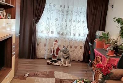 Apartament cu 2 camere decomandat în Pucioasa