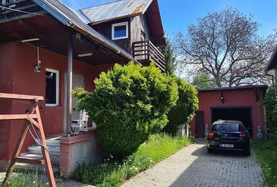 Casă cu 5 camere cu Teren 802 Mp în Central