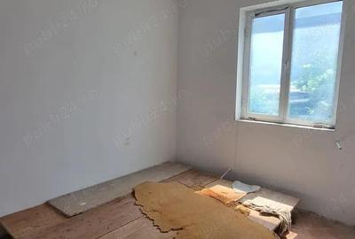 Vand vila situata in Pitesti, impartita in 8 apartamente - 9