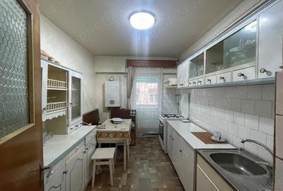 Apartament cu 2 camere decomandat în Traian - 2