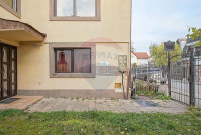 Casă individuală cu 12 camere cu Canalizare în Astra - 24