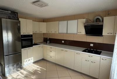 Casă cu 6 camere cu Teren 400 Mp în Central - 11