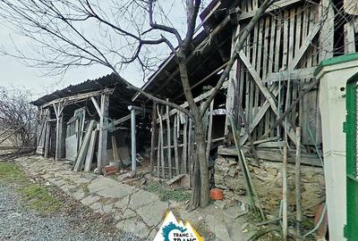 Casa traditionala cu 4 camere, in Cuvin - 3