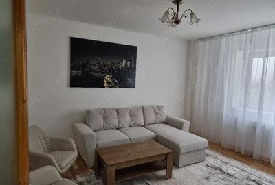 Apartament 3 camere de închiriat Piața Sudului - 2