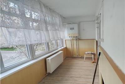 Apartament cu 2 camere, semidecomandat - zona Astra - 3