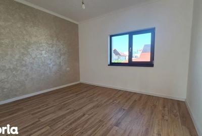 Casă cu 4 camere cu Teren 402 Mp în Valea Lupului - 14