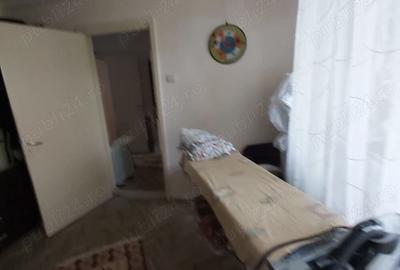 Apartament cu 3 camere decomandat în Berceni - 4