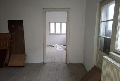 Casă individuală cu 12 camere cu Teren 207 Mp în Unirii - 5