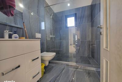 Casă cu 3 camere cu Teren 270 Mp în Hemeiuș - 2