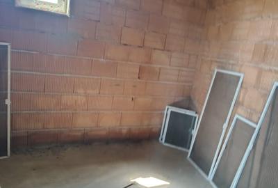 Casa in spatele Primariei Adunatii Copaceni - Giurgiu - 8