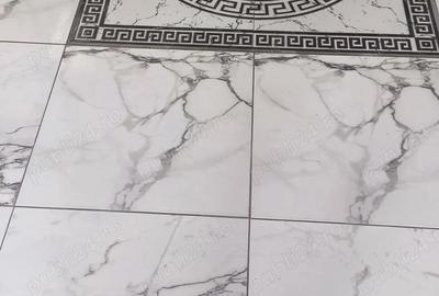 Casă cu 6 camere cu Teren 488 Mp în Central - 2