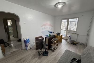 Apartament 3 camere et 2 - 3