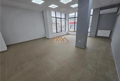 Spațiu comercial, de 70 mp, în Central - 2