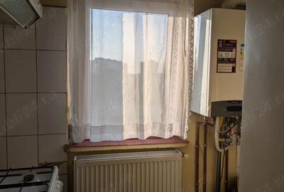 Garsonieră decomandată în Craiovița Nouă - 2