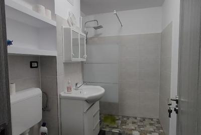 Apartament cu 2 camere decomandat în Lunei - 3