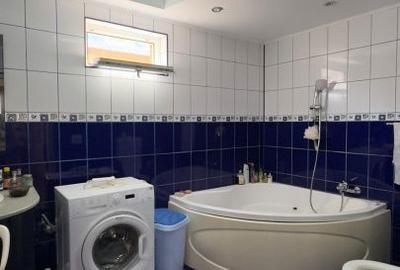 Casă cu 7 camere cu Teren 1388 Mp în Bradu - 1