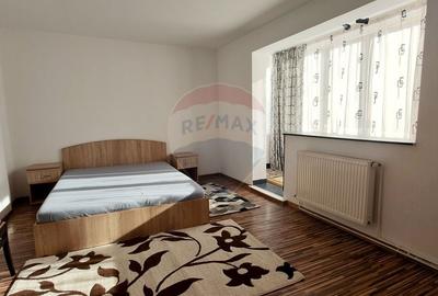 Apartament cu 3 camere decomandat, mobilat în Mănăștur