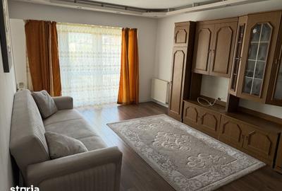 Apartament cu 3 camere în Tractorul - 2