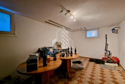 Vila cu terasa si piscina in Zadareni - 56