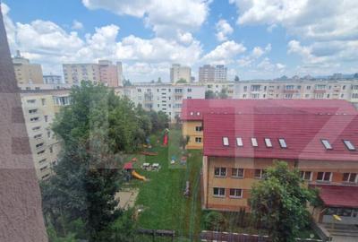 Apartament cu 2 camere decomandat, mobilat în Noua