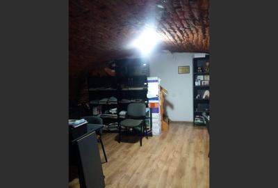 Casa la curte comuna pe 3 nivele, 300mp utili 0% comision - 17