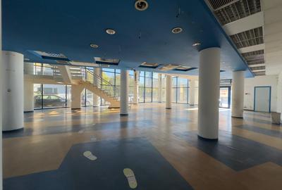 Spațiu comercial, de 396 mp, în Central - 3