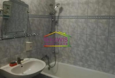 Mosilor / Eminescu / vis a vis de Pizza Hut / bl 1980 - 5