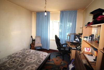 Apartament cu 3 camere, decomandate in Micro 16 - 3