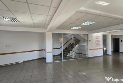 Spațiu comercial, de 685 mp, în Central - 5