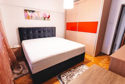 Decebal ,Calea Calarasilor  ,  3 minute metrou Piata Muncii - 8