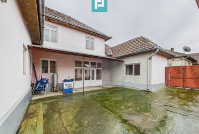 Casă individuală cu 8 camere cu Canalizare în Prunișor - 17