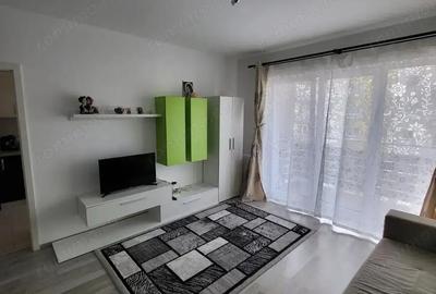 Garsonieră semidecomandată în Gara de Nord