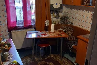 Apartament cu 3 camere în Tractorul - 8