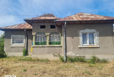 Casă cu 4 camere cu Teren 1276 Mp în Lunca - 8