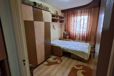 Apartament cu 3 camere semidecomandat în Cristian - 7