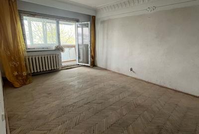 Apartament trei camere - Zona Poliție Gară - 74 mp