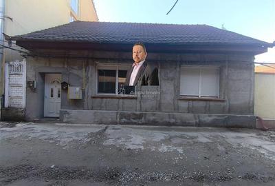 Casă individuală cu 6 camere cu Canalizare în Stăvila - 1