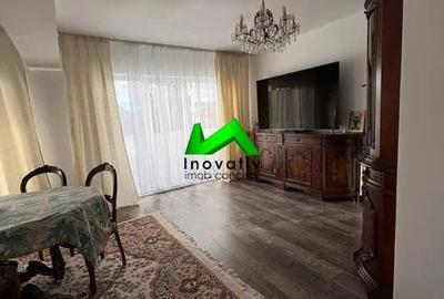 Apartament cu 3 camere decomandat în Turnișor