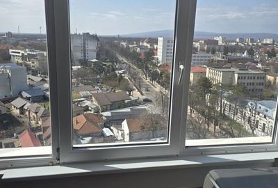 Apartament cu 3 camere decomandat în Central - 1