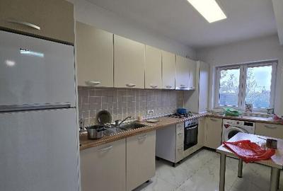 Casă cu 4 camere cu Canalizare în Central - 5