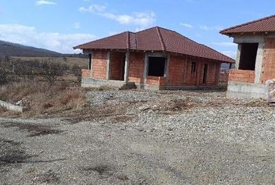 Casa la rosu zona Dr. Sigmirului - 9