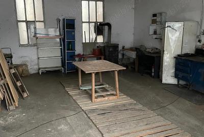 Spațiu comercial, de 98 mp, în Central - 1