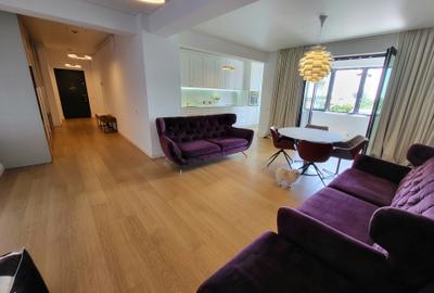 Apartament cu 3 camere decomandat în