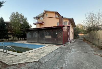 Casă cu 10 camere cu Teren 2852 Mp în Popești-Leordeni